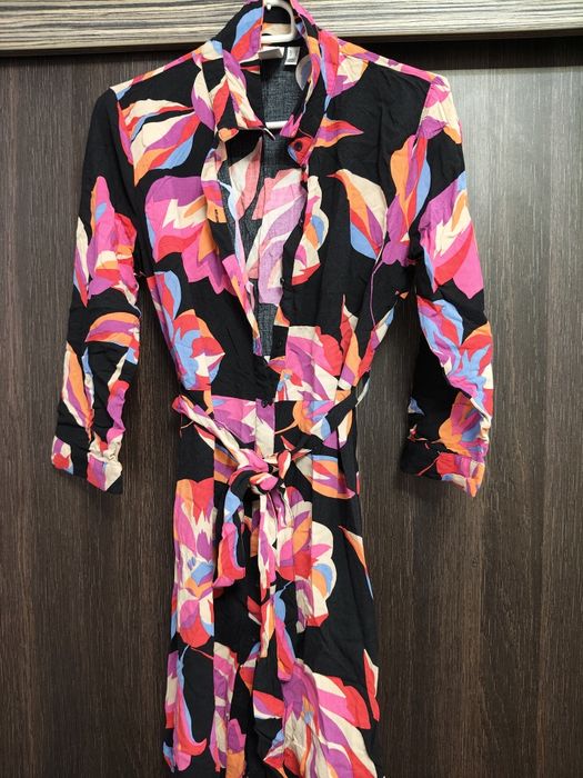 Дамско яке Zara, дънки Mango