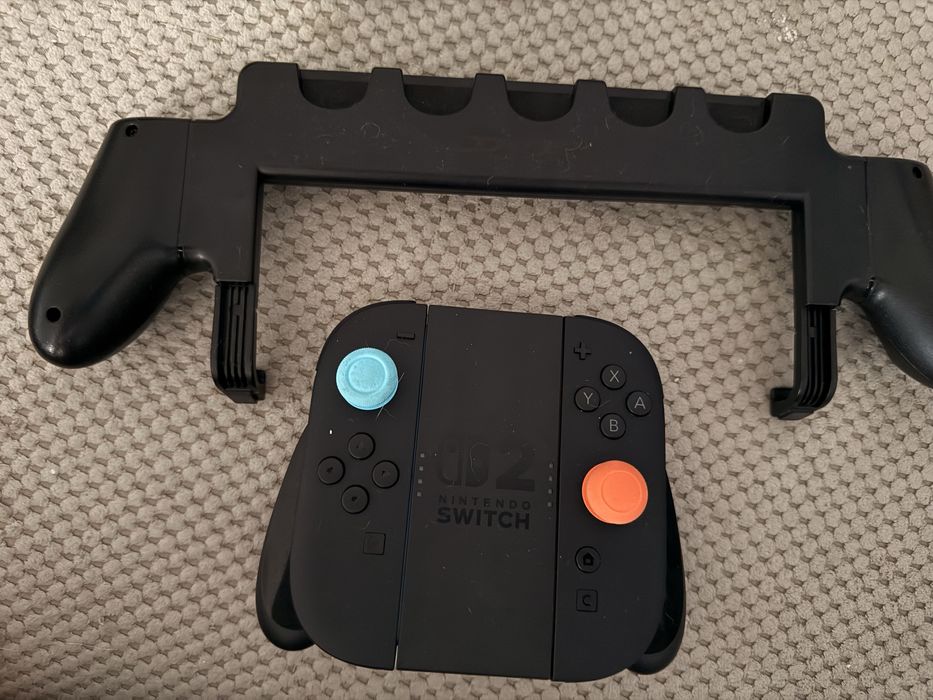 Nintendo Switch 2 + Accesorii + Jocuri (13 cartridge + cont digital) | Accept și schimburi