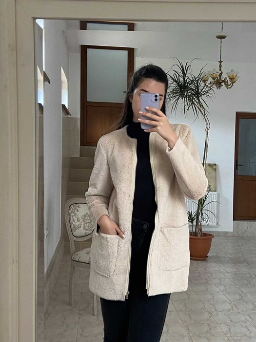 Pardesiu bej din blana artificiala pentru femei