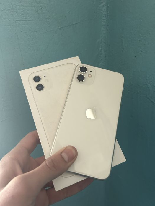 Продам айфон 11 128