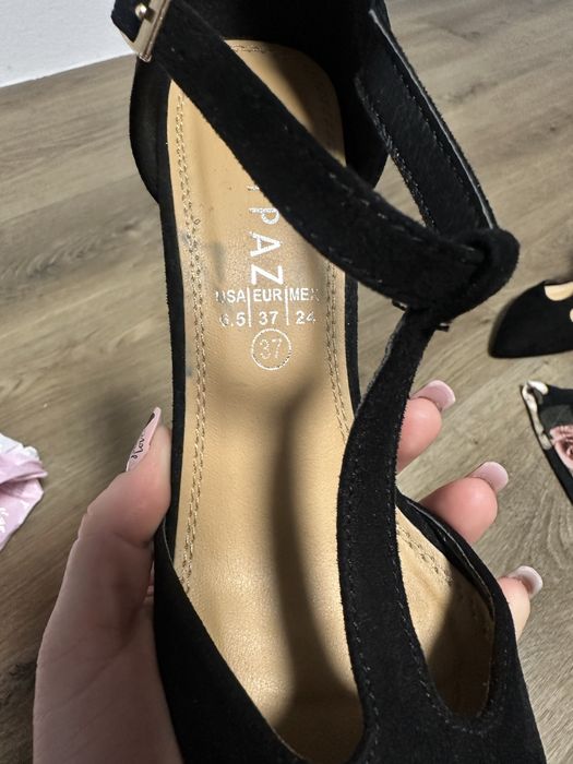 Rochie M + pantofi 37