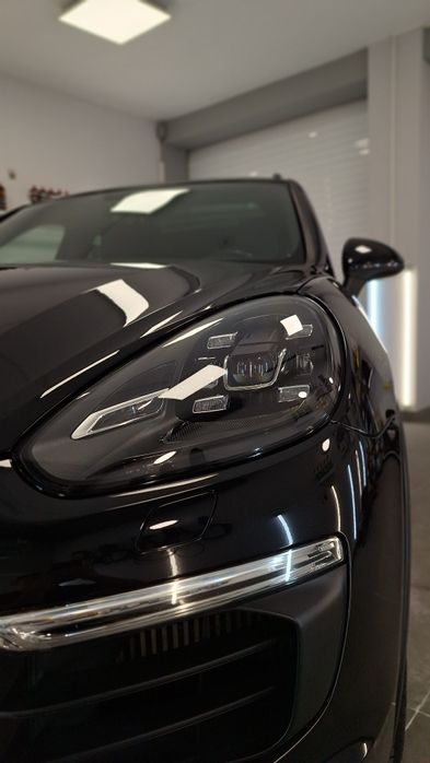 Полиране и облепяне на автомобили с фолио Керамика Полиране на фарове