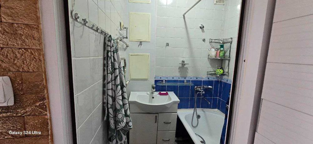 2х Комнатная Квартира Ориентир: 127 школа Яккасарайский Район