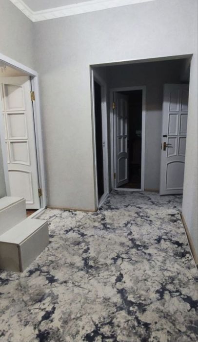 Продается 3/3/5 на м-ве Ахмад Югнаки (Ориентир 120 Школа)