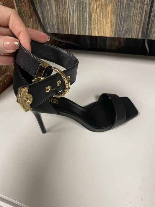 Нови обувки сандали Versace JC