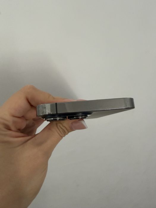 Продам iphone 13 pro