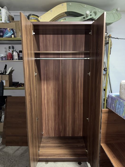 Продам шкаф для прихожей