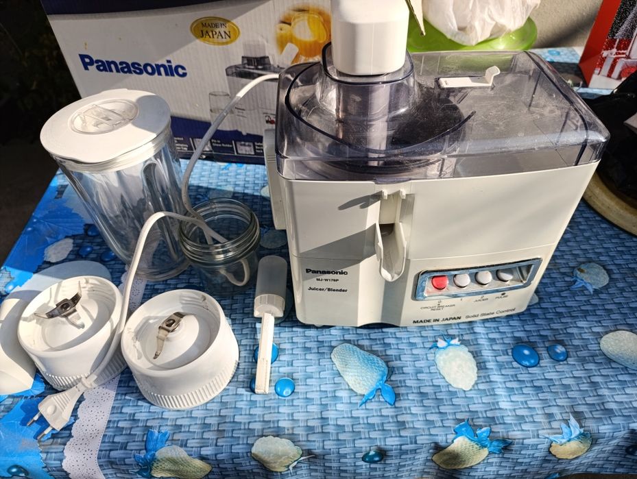 Кухонный комбайн.Отличного качества.В отличном состоянии.