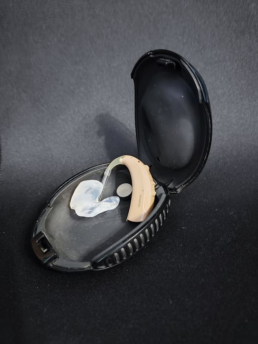 Продаю слуховой аппарат Siemens