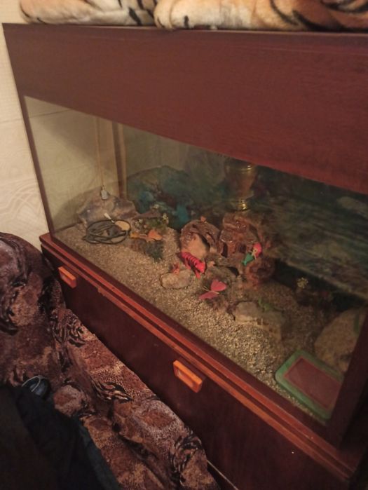 Продам Савой аквариум 200л