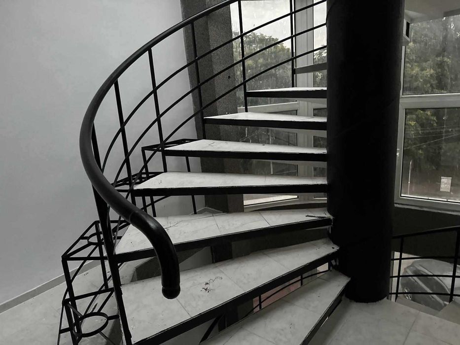 Продава се Хотел в Харманли - 450 кв.м за 556 €/кв.м - Снимка #8