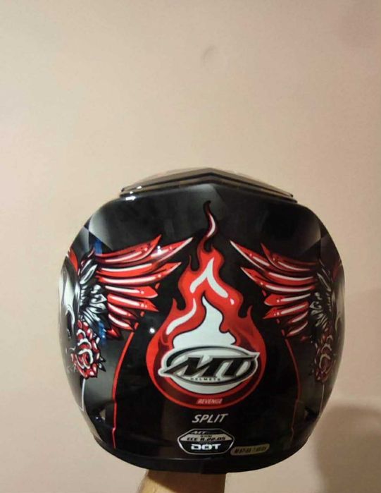 Каска за мотор MT