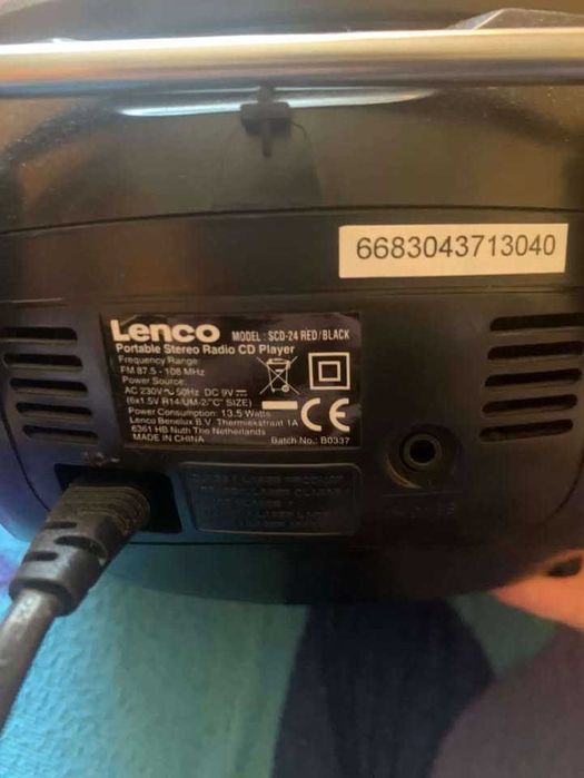 CD Player si Radio Lenco