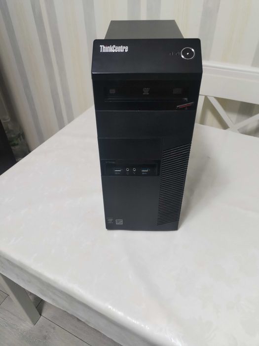 Computer LENOVO Think Centre M38