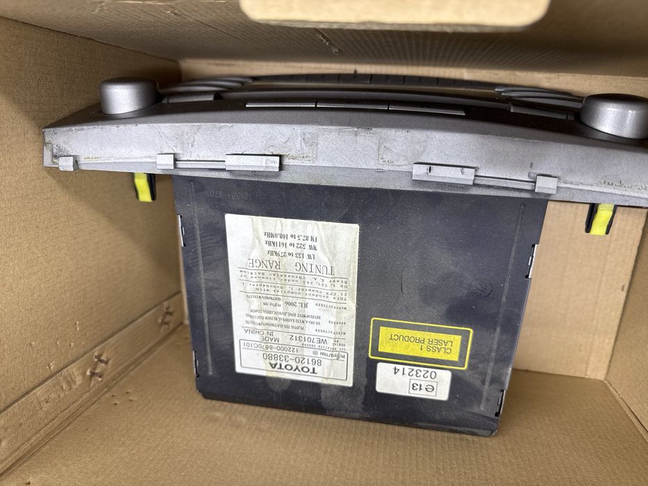 оригинал магнитовон на камри 40 европеец