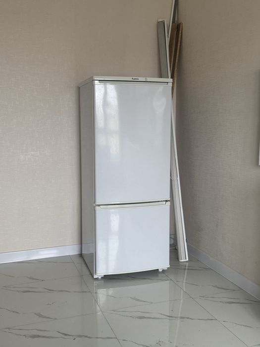 Холодильник отличное состояние