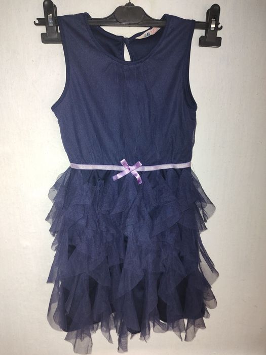 ROCHIE elegantă  H&M, fetițe 6-8 ani.