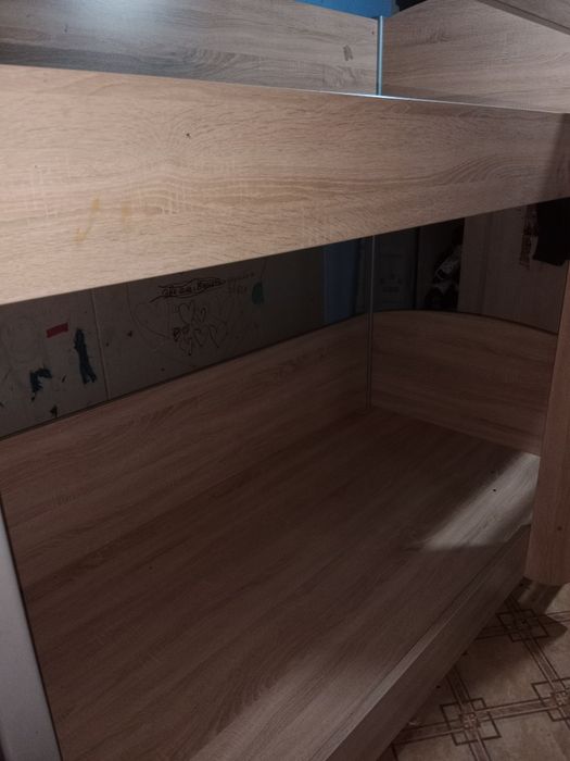 Кровать двухъярусная