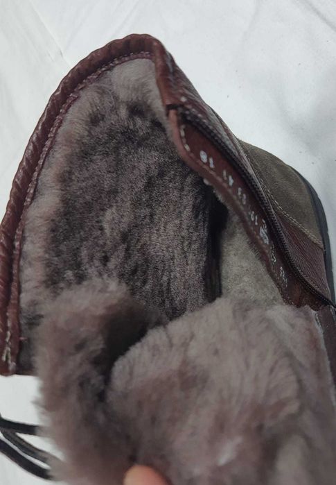 Ghete trendy, piele naturala, de la HELVESKO marimea 41