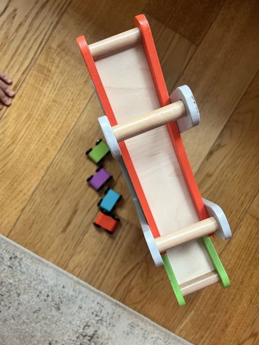 Дървена писта за колички