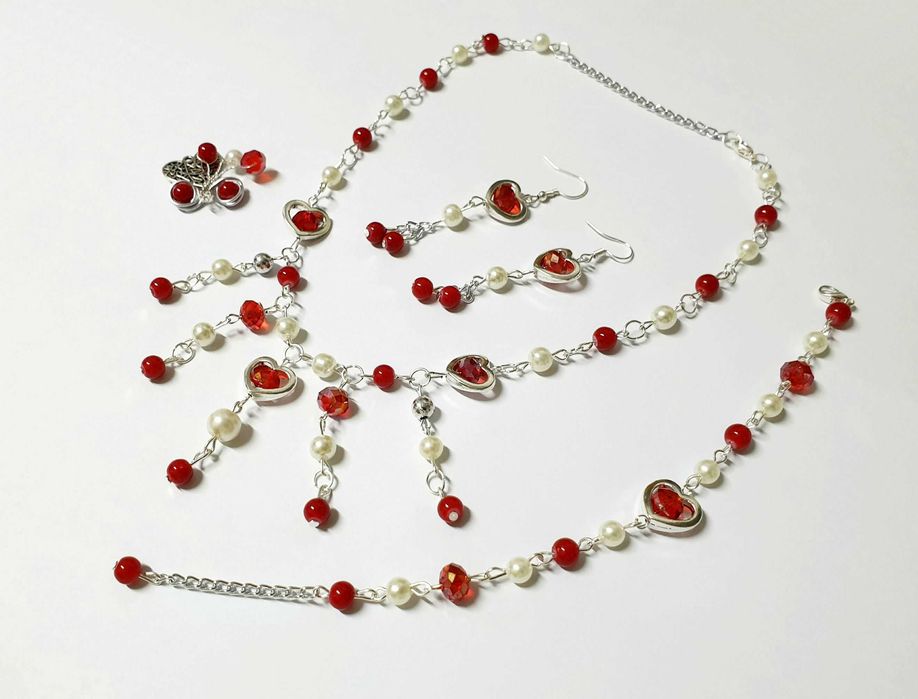 Seturi pe rosu inimi si inimioare Valentine's day ziua indragostitilor