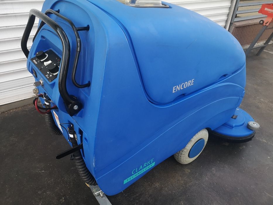 Подопочистваща Машина ALTO Clarke 36V 91ст работна ширина