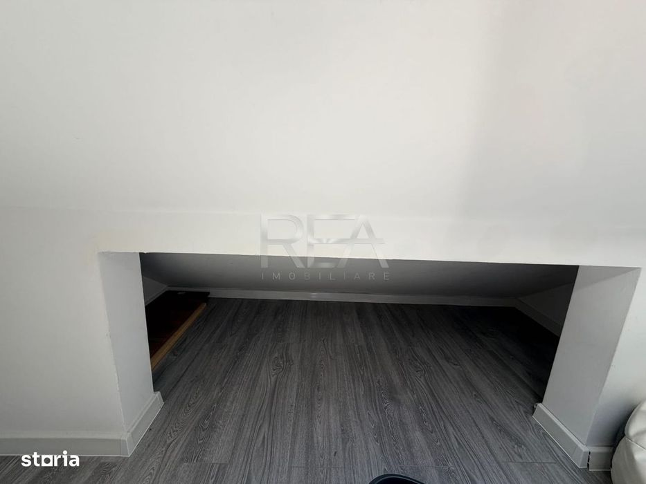 Apartament 3 camere tip duplex zona Pallady