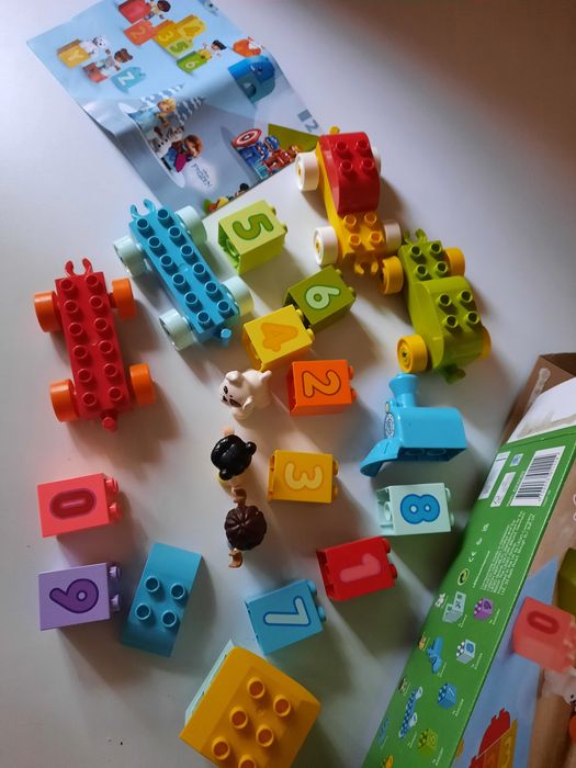 Lego                    .