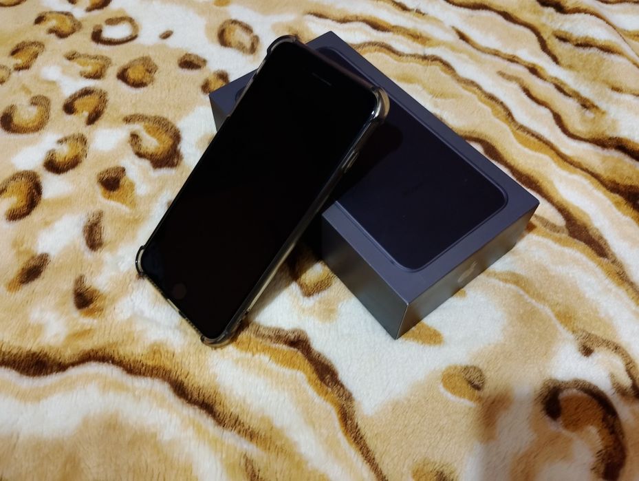 Iphone 8 plus 64gb