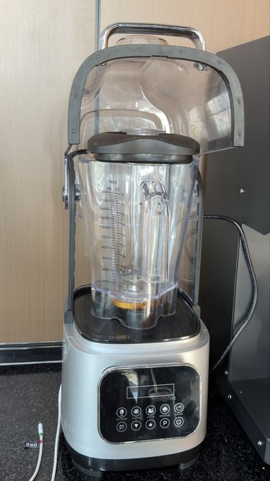 Блендер Ozdemer.