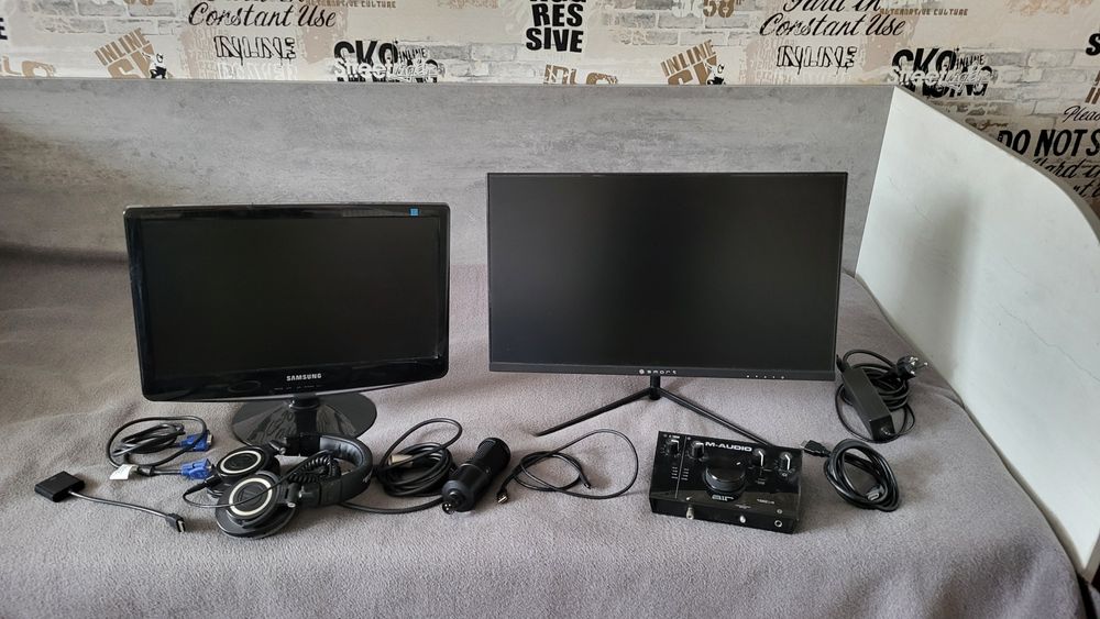 Продам мониторы и звуковую карту