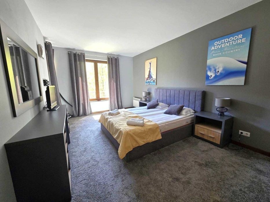 Луксозно обзаведен тристаен апартамент с южно изложение за продажба в комплекс Тера