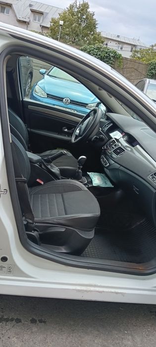 RENAULT Laguna 2012 — imagine 5