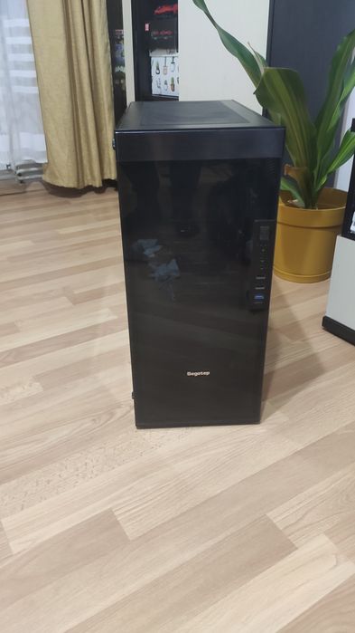 PC intel i7 7700k, asus strix z270e, 16gb ram corsair, sursa 600w