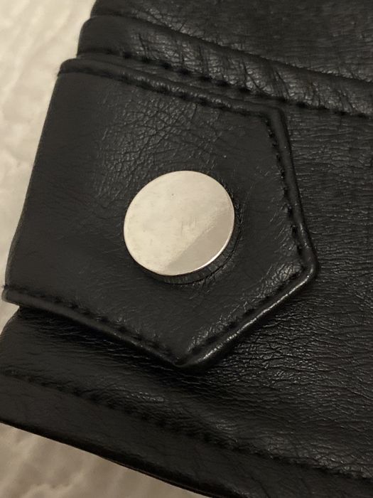 Кожанка черная почти новая