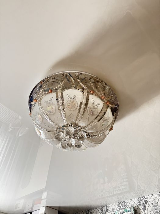 Продам люстры в хорошем состояний!