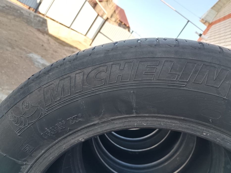 Продам шины летние Мишлен 4шт