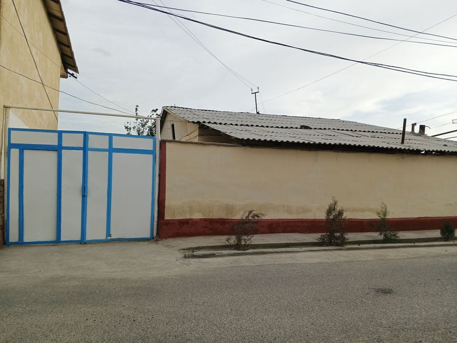 Uy srochna sotiladi 8xona, 8,5 sotix joy