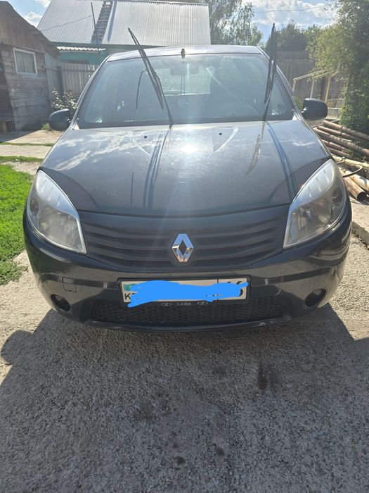 Reno Sandero 2011 год