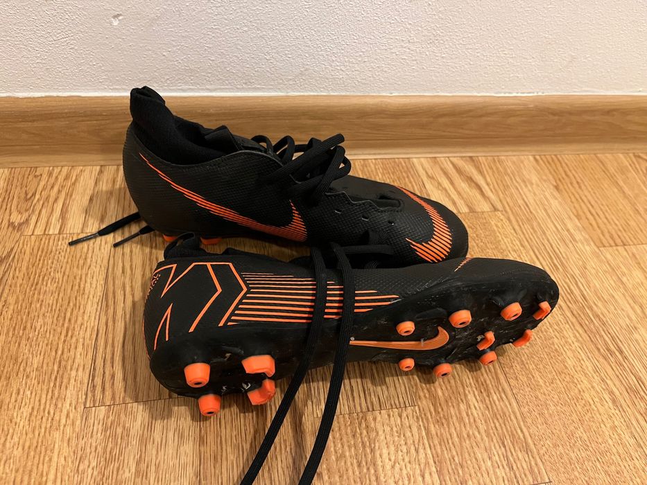 Ghete de fotbal cu crampoane Nike Mercurial (38)