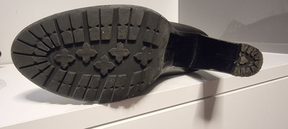 Дамски ботуши на ток - Sara Pen