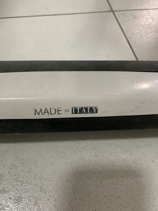 Продам столик для малиша