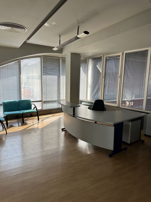 Дава се под наем Офис в Пловдив, Индустриална зона - Тракия - 500 кв.м за 5000 € - Снимка #21