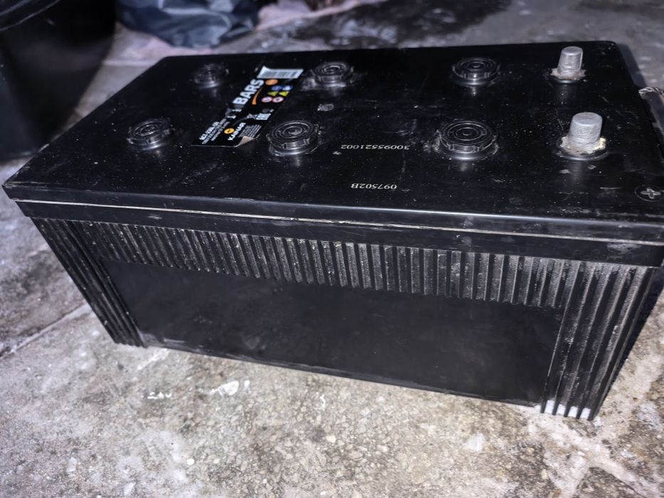 Продам аккумулятор 230 Ah