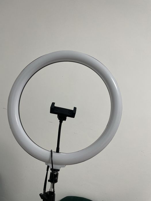 Кольцевая лампа