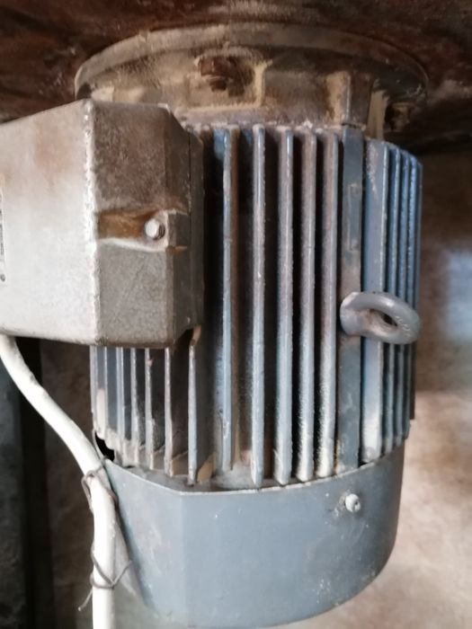 Ел двигател и други