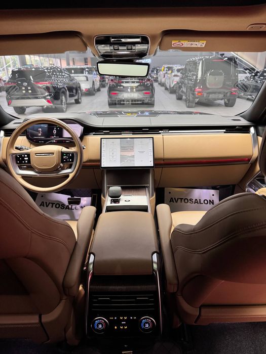 Land Rover Range Rover LWB P360 SE