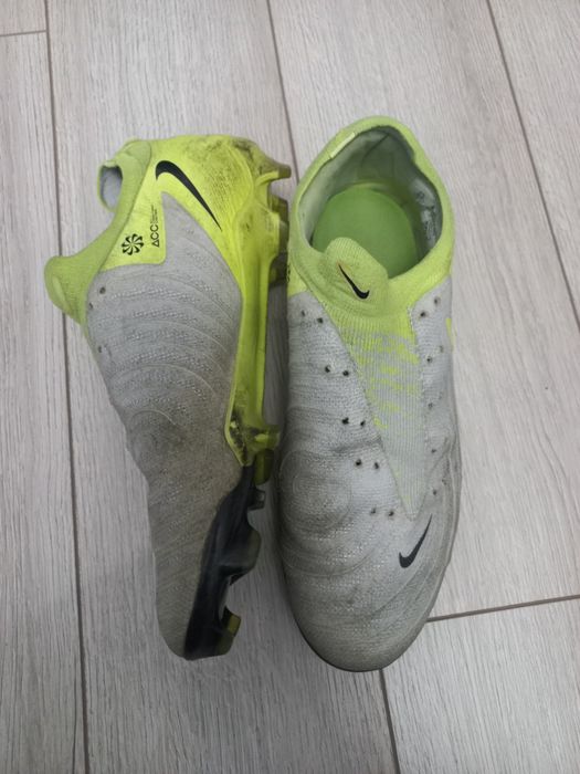 Бутони Nike Phantom 42