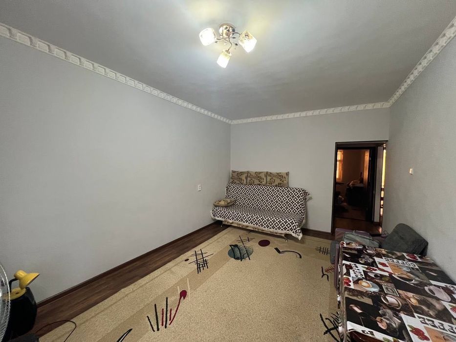 Сдается 2х комнатная квартира 
С обстановкой 
В горде Алмалыке