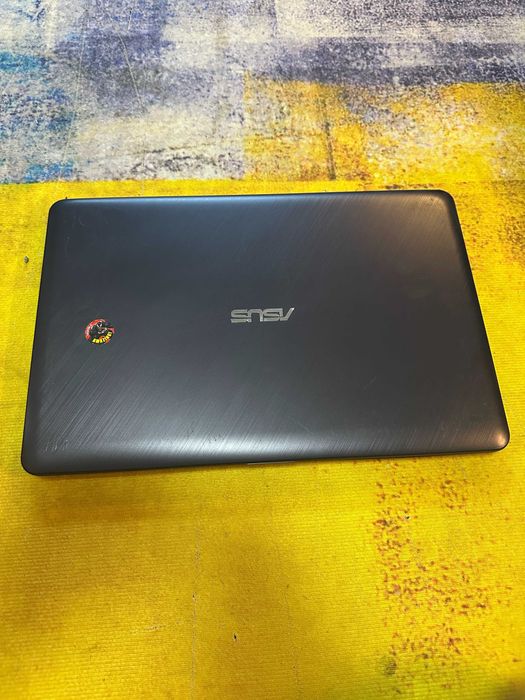 Laptop Asus R543u, i5 gen 8 - 600